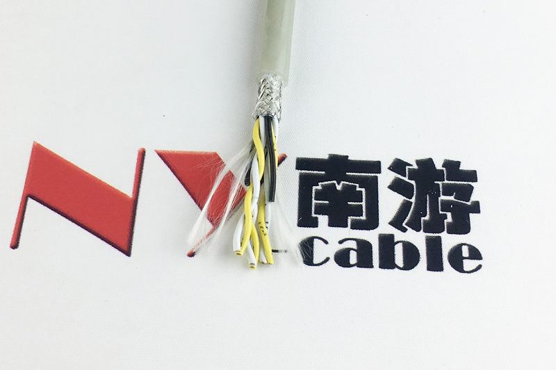 抗扭转机器人电缆-高柔性耐磨耐弯曲移动电缆